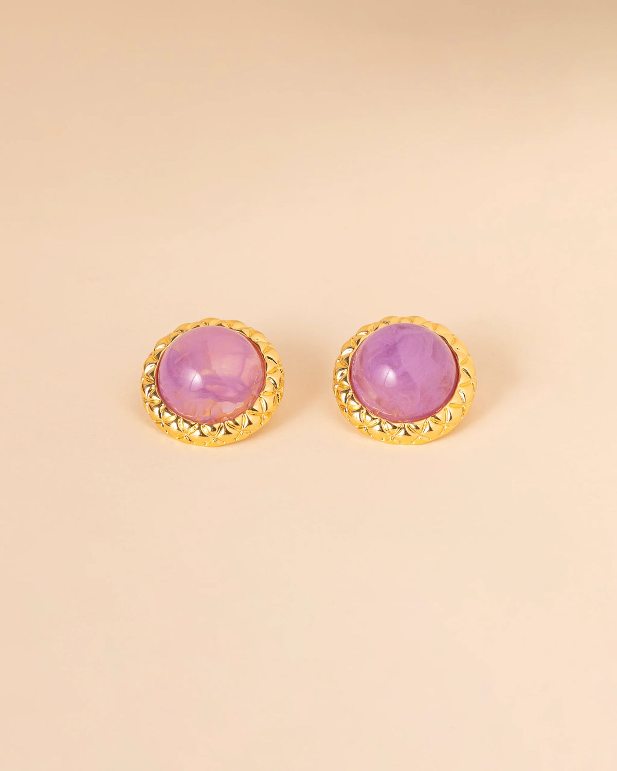 Luma Studs