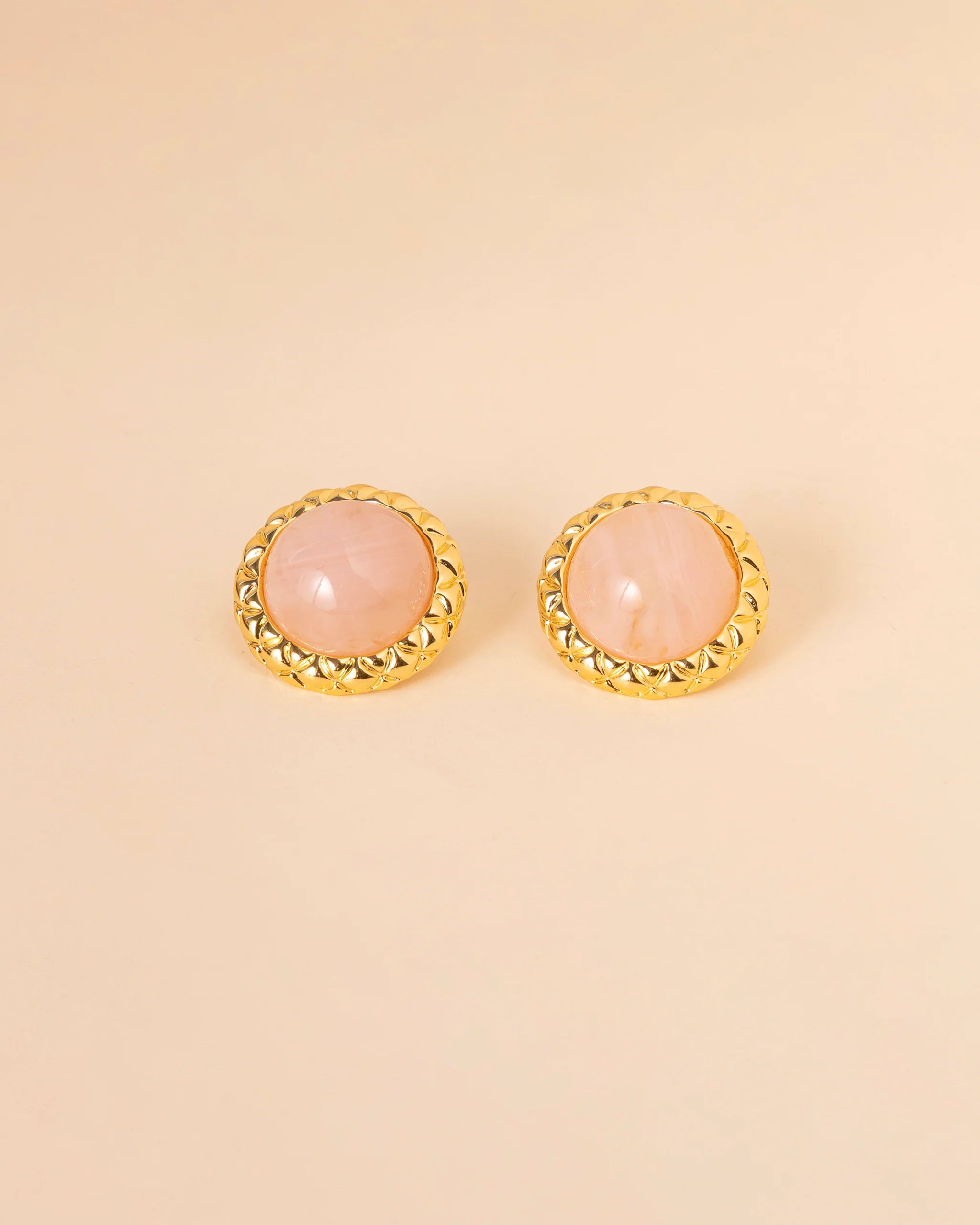 Luma Studs