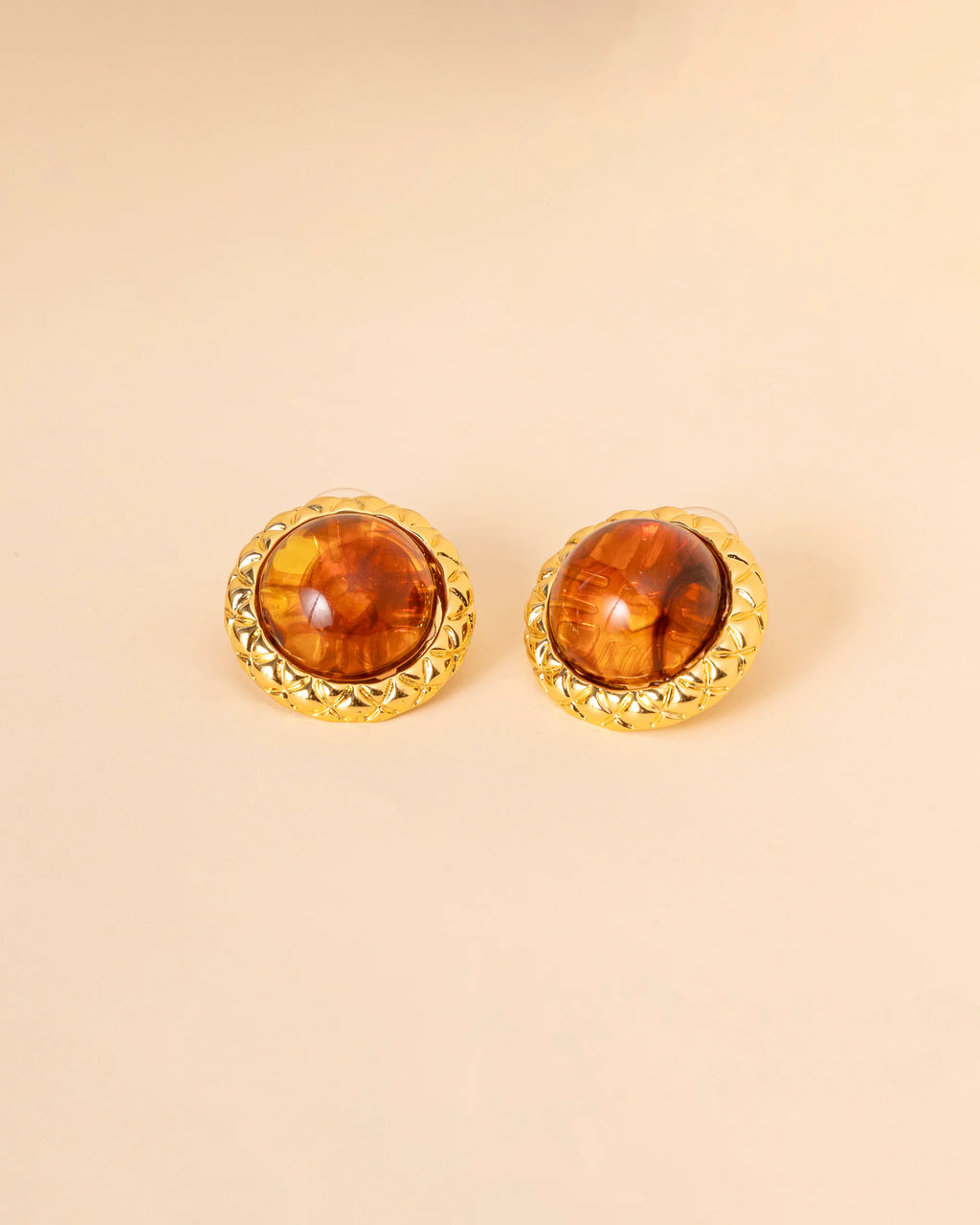 Luma Studs