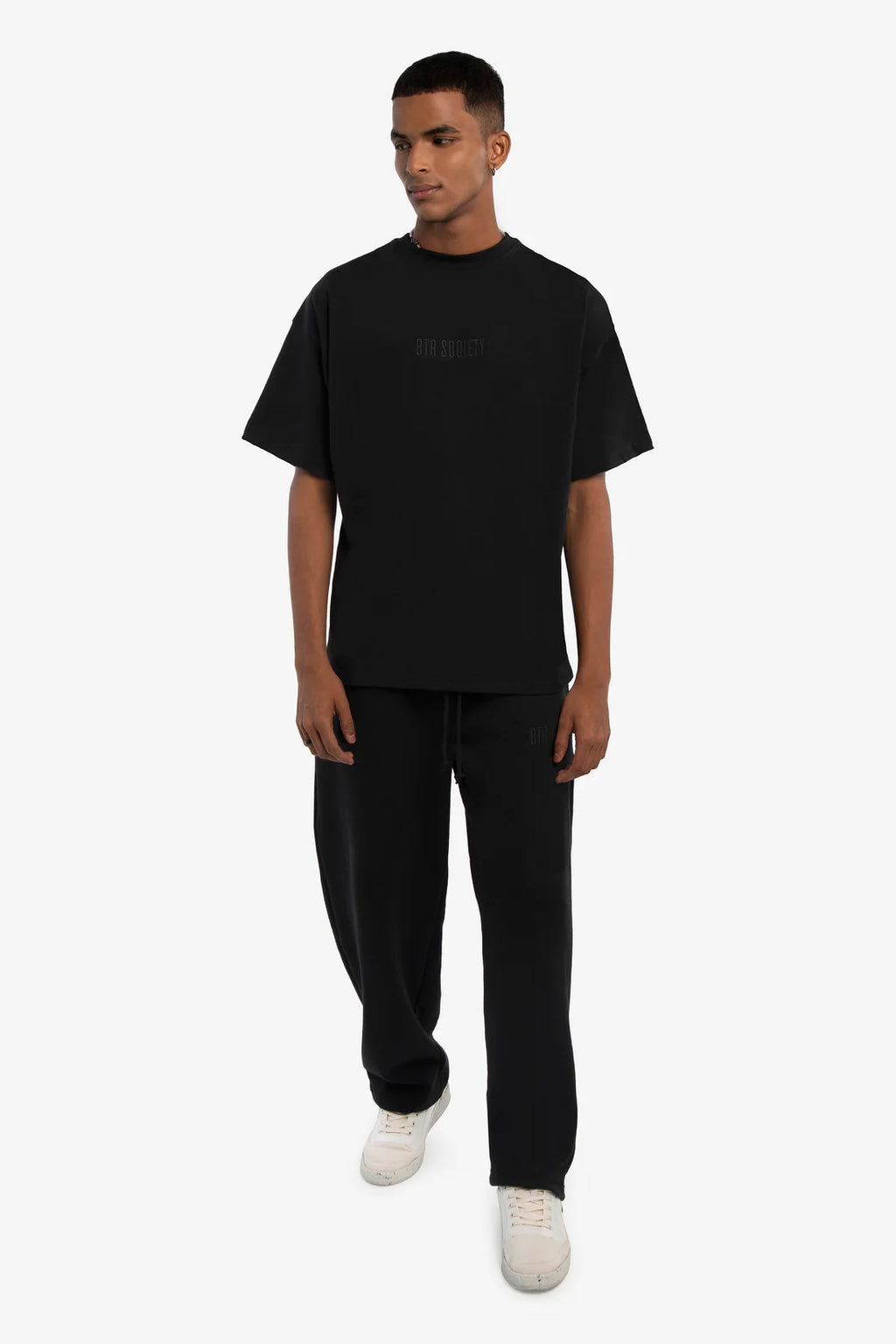Classic T-Shirt in Noir