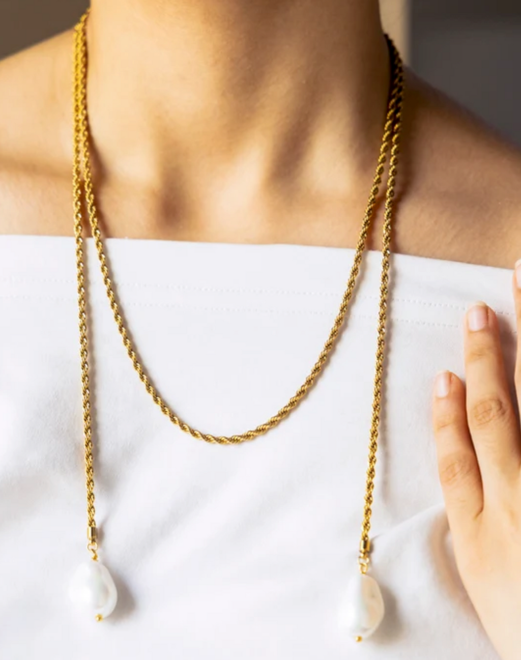 Pearl Trail Necklace