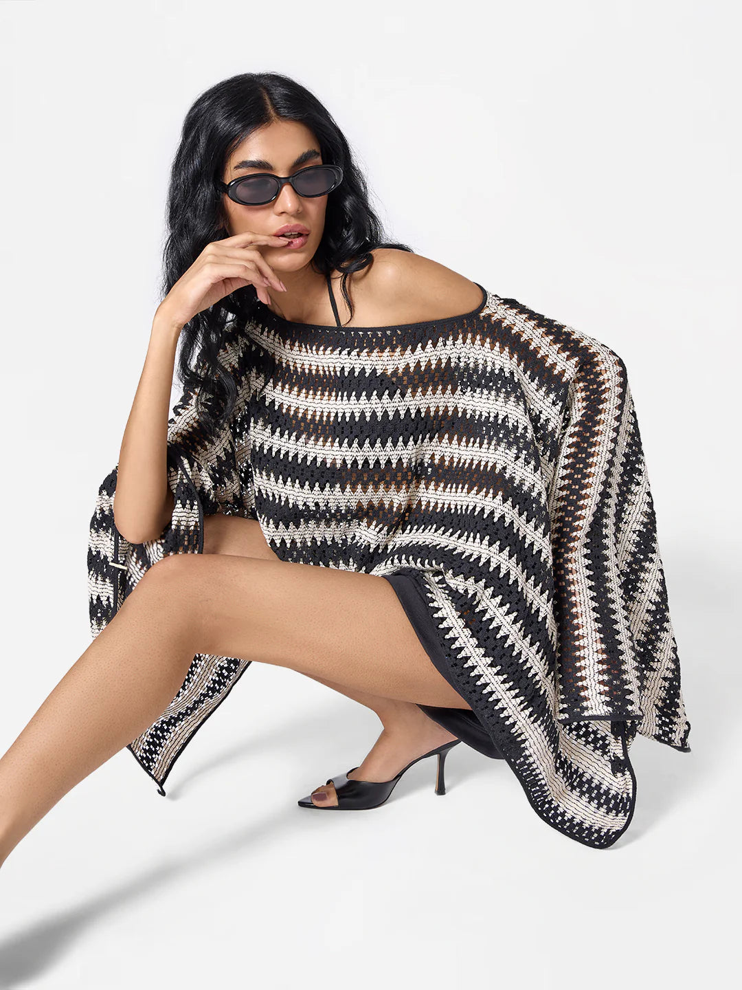 Three-way Poncho in Black/Cream