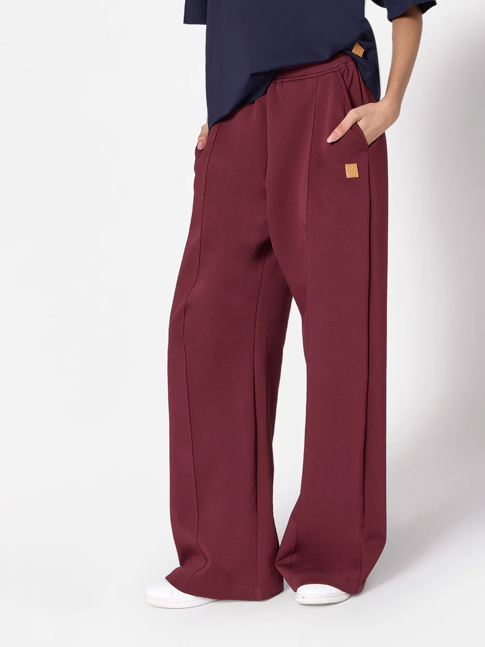 Wide-Leg Sweatpants in Maroon