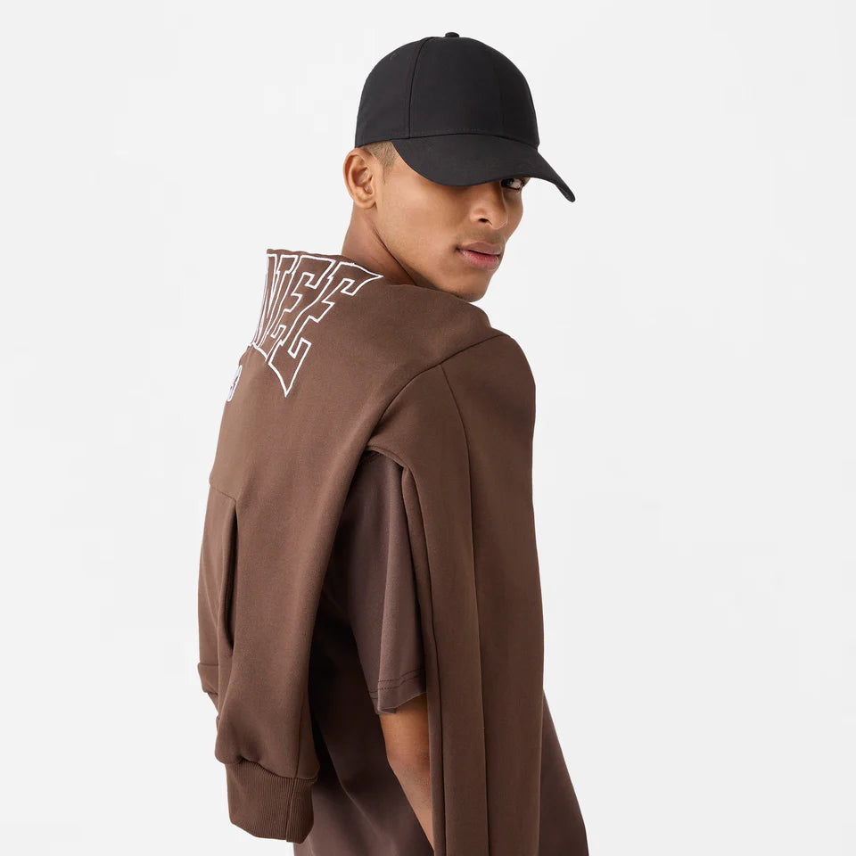 L'annee93 Tee in Chocolate Brown