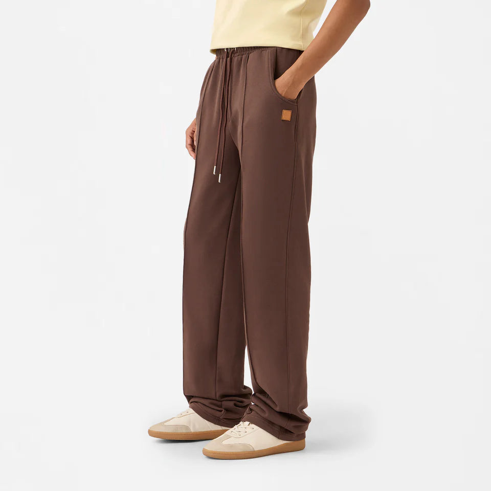 Straight Front-seam Sweatpants in Chocolate Brown