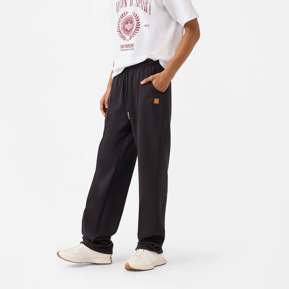Straight Front-seam Sweatpants in Jet Black