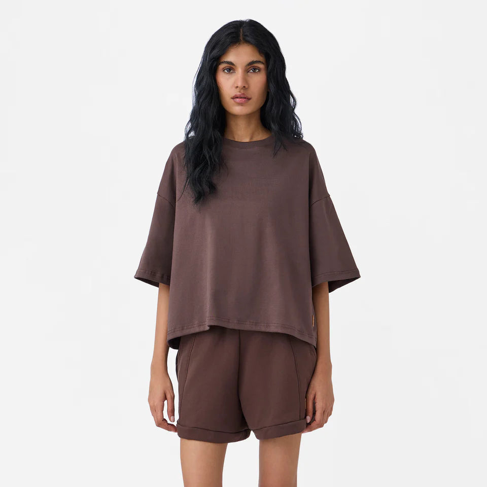 Basic Tee in Chocolate Brown