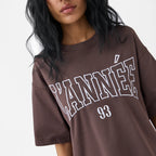 L'annee93 Tee in Chocolate Brown