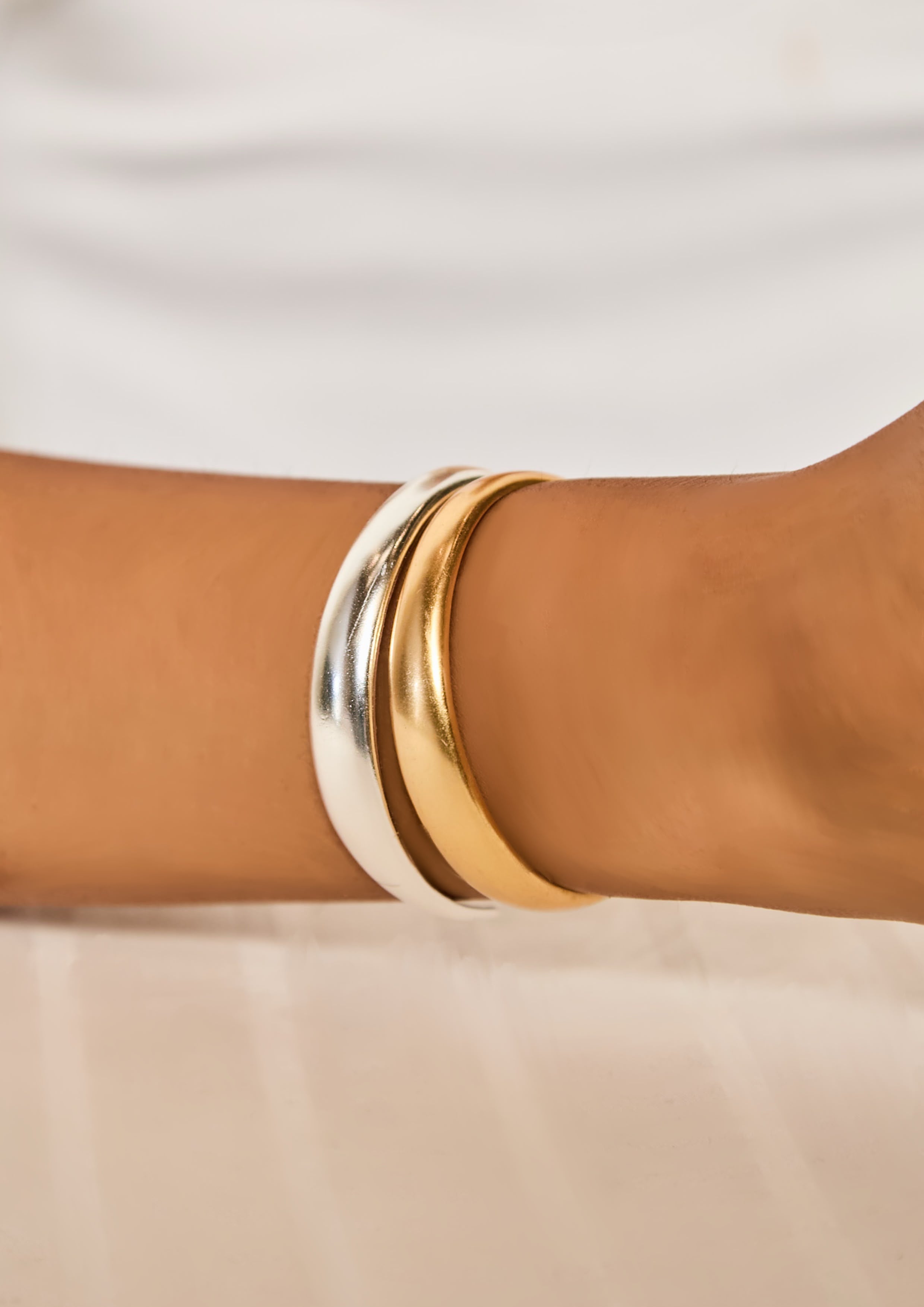 Glow Cuff (Thin)