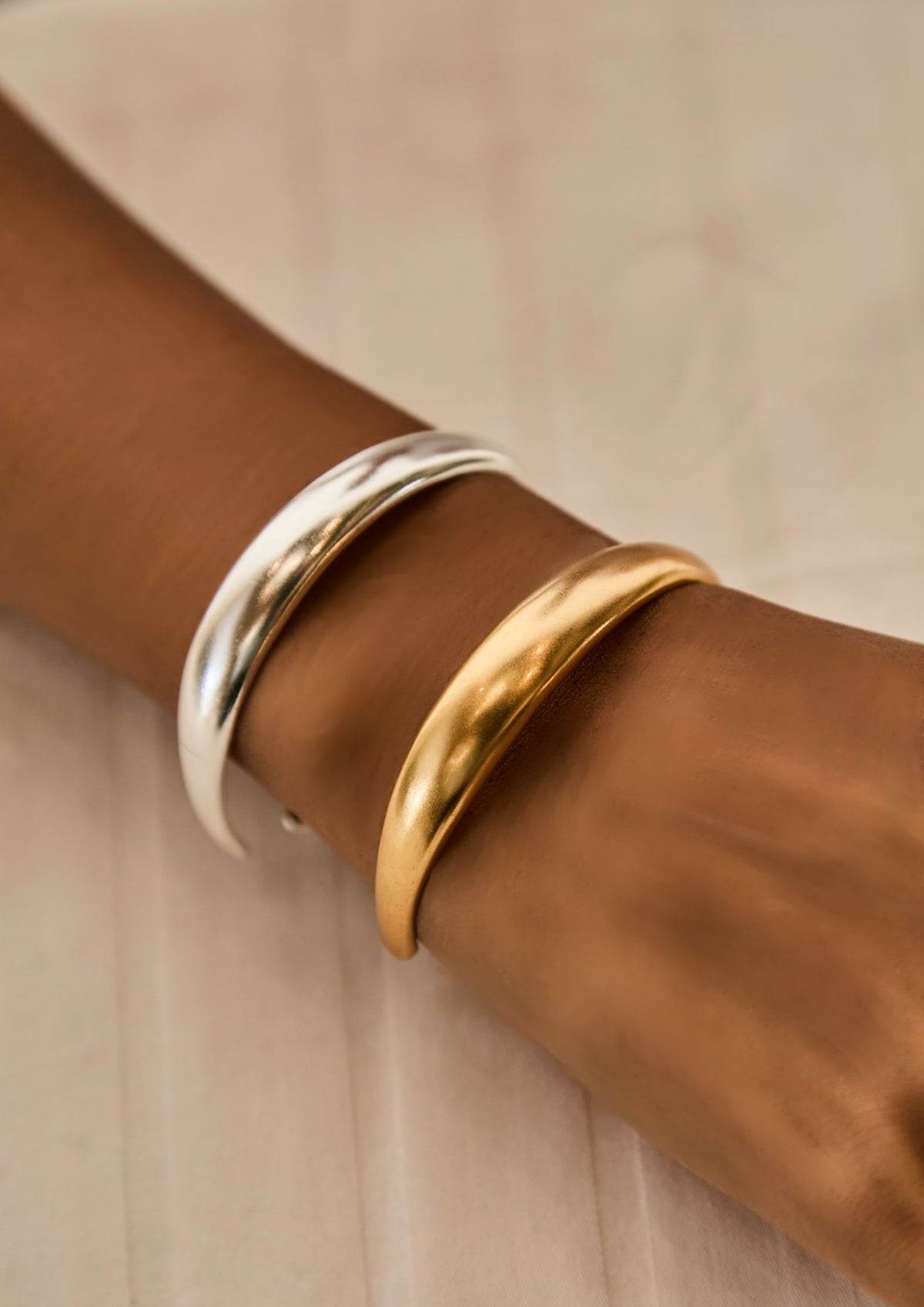 Glow Cuff (Thick)